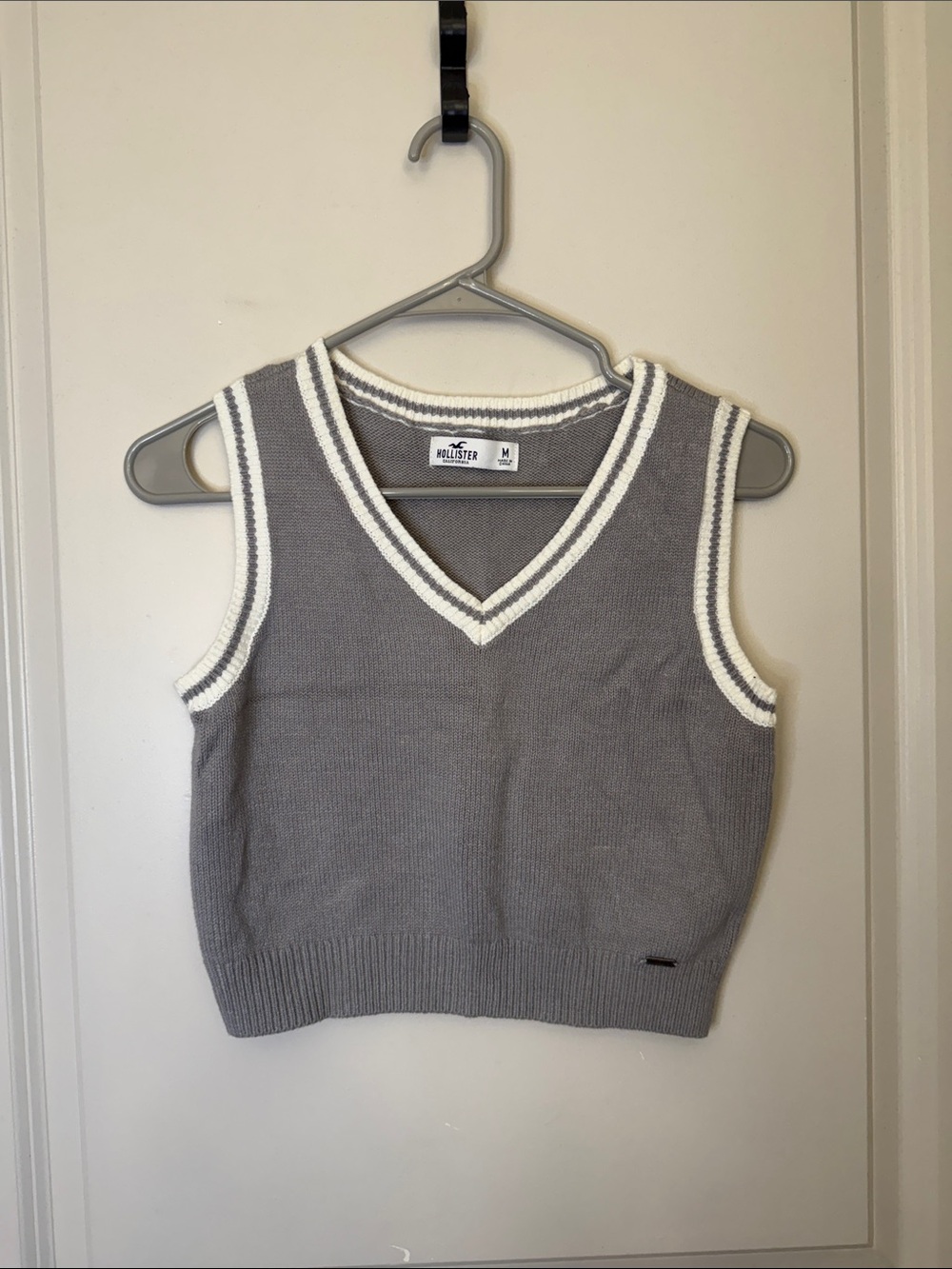 Hollister Gray and White V-Neck Sweater Vest